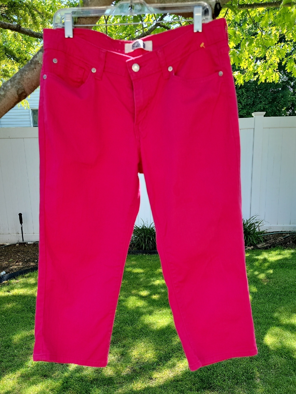 Levis Strauss & Co Signature Bermuda Shorts Dark Pink